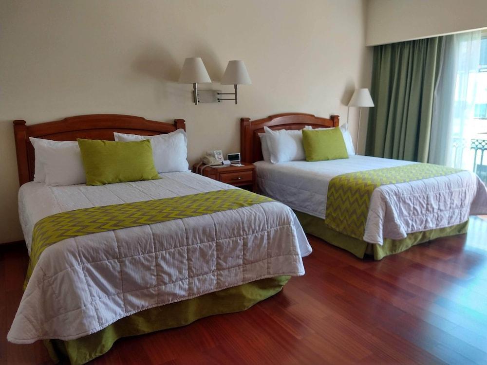 Hotel Villa Florida Puebla Extérieur photo