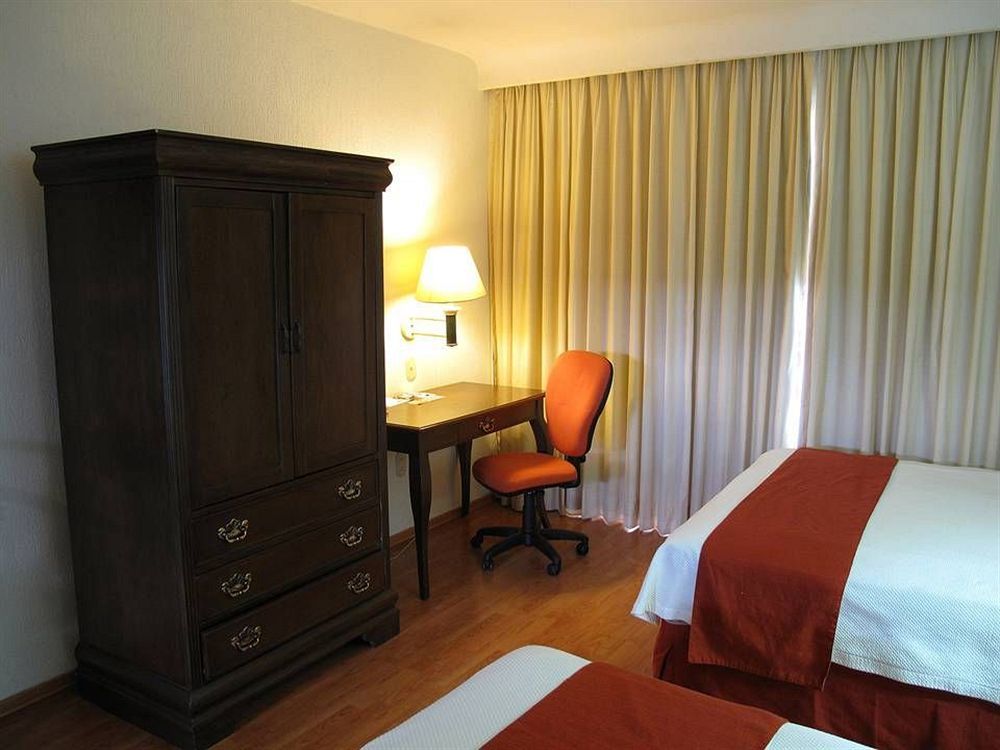 Hotel Villa Florida Puebla Extérieur photo