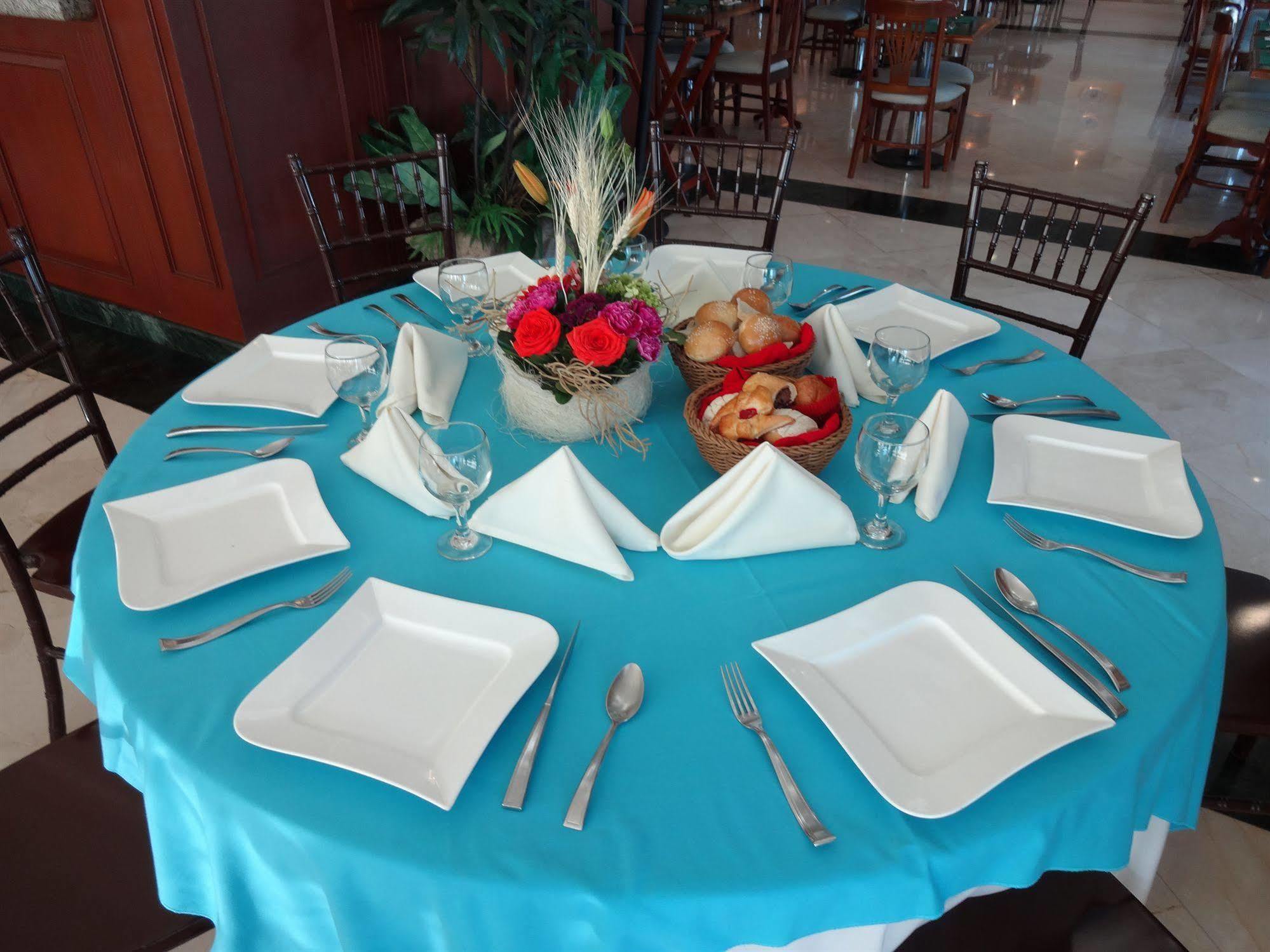 Hotel Villa Florida Puebla Extérieur photo